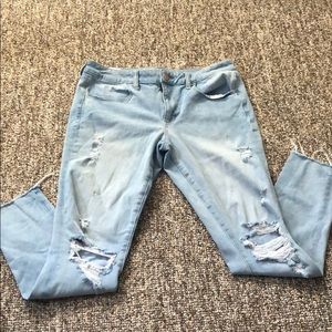 AE destroyed super stretch jeans